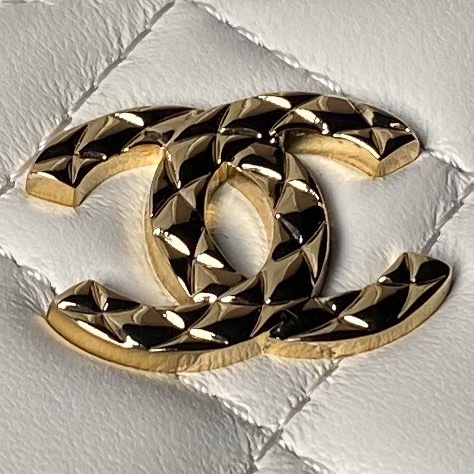 Ch**el cosmetic bags